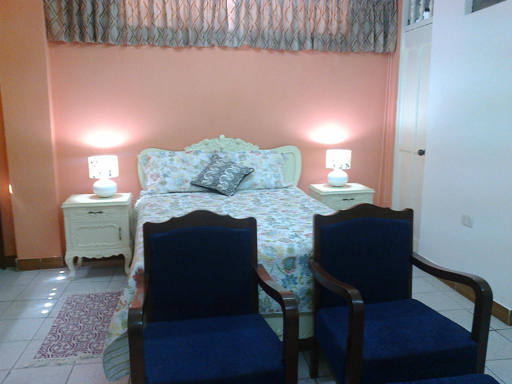 Strenua Santa Maria Suites Трухільйо Номер фото